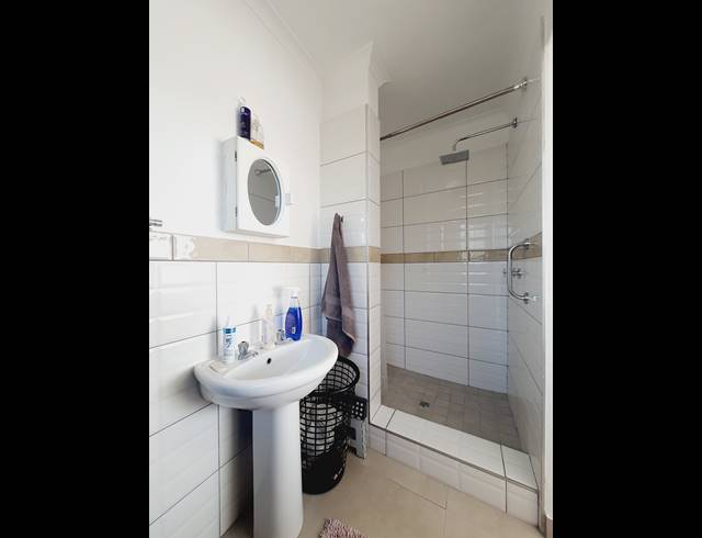 2 BEDROOM APARTMENT RENTED IN NOORDWYK